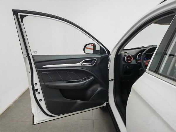 2017 MG ZS